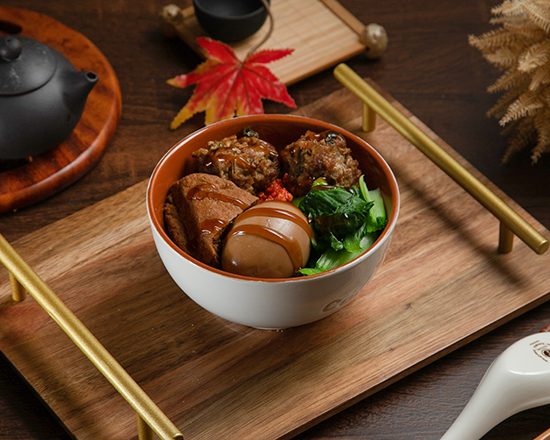 獅子頭便當（Pork meatball bento）